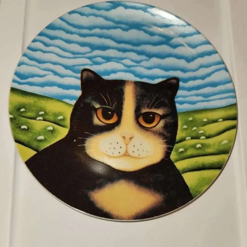 Priscilla cat plate